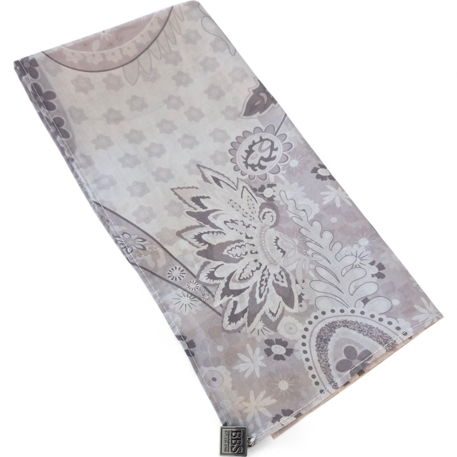Light gray  paisley patterned small square tichel.