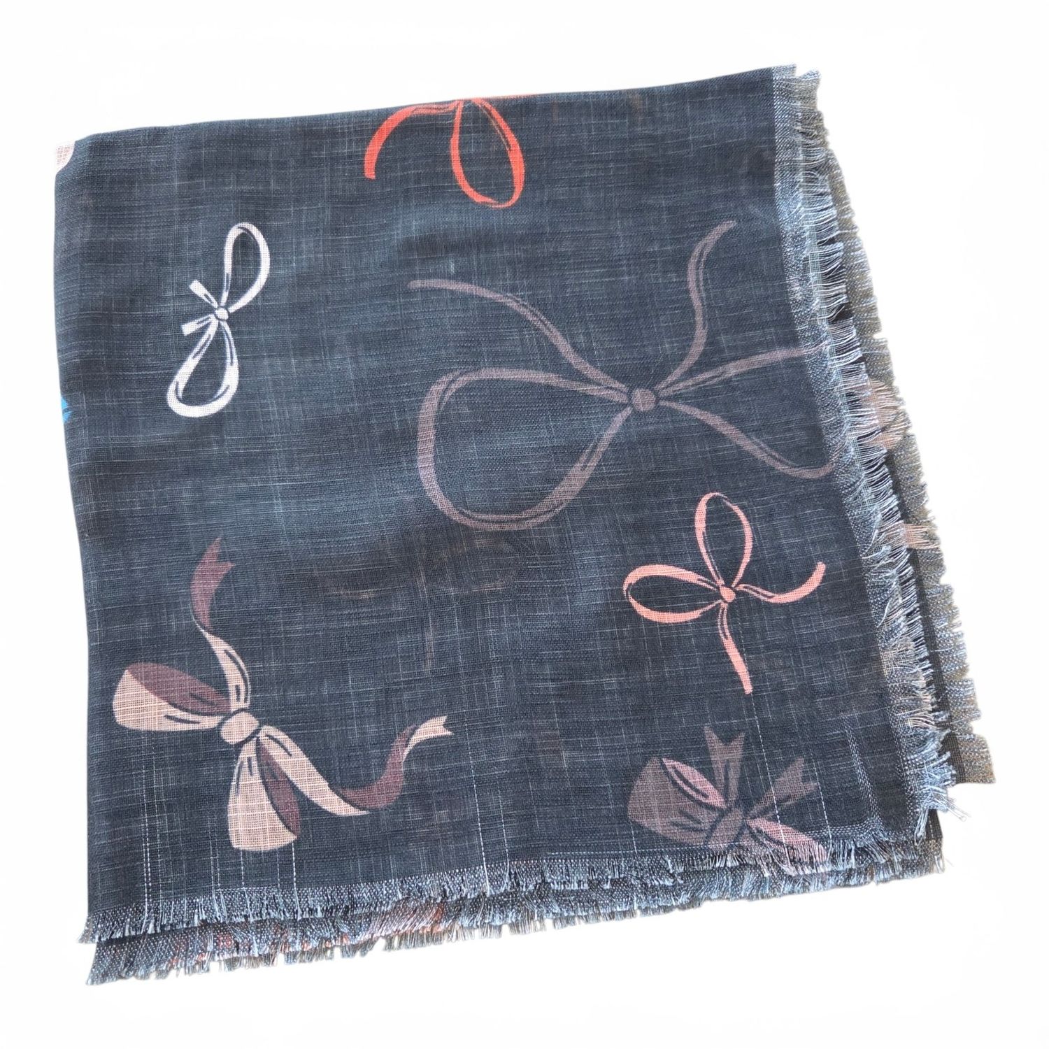 Black - Soft fringes tichel - bows pattern