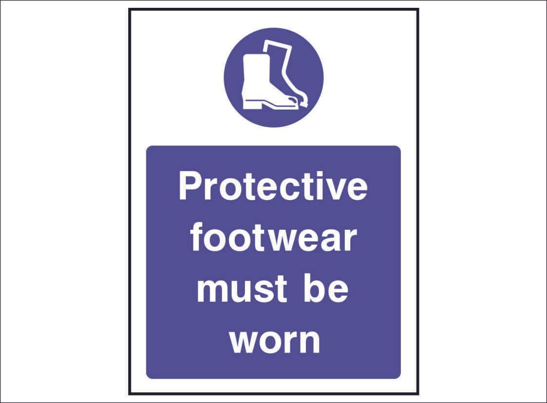 MAND0035--Protective-footwear-must-be-worn
