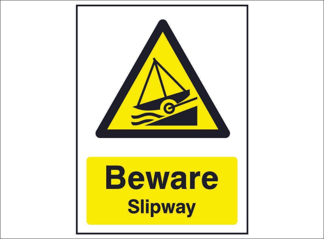 WATE0018-Beware-slipway