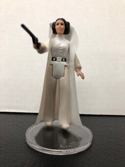 Princess Leia - 1977 Star Wars w/ blaster