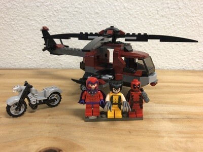 Lego 6866 - Wolverine's Chopper Showdown (Pre-Owned)