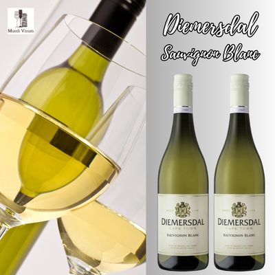 Diemersdal Sauvignon Blanc, Zuid-Afrikaanse witte wijn, Sauvignon Blanc uit Durbanville, frisse witte wijn, wijn met tropisch fruit aroma's, Diemersdal wijn kopen, witte wijn met citrus en passievrucht, elegante Sauvignon Blanc, beste Zuid-Afrikaanse Sauvignon Blanc, online witte wijn bestellen.