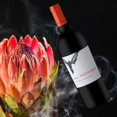 Krachtige Bartinney Cabernet, pruimen en chocolade, perfect bij lamsbout, stoofschotels en harde kazen