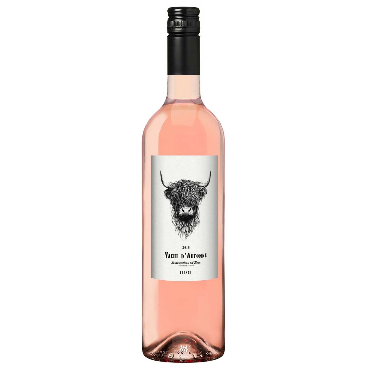 Vache d'Automne - Cinsault Rosé Fles Vache d'Automne Rosé wijn uit de Pays d'Oc streek in Languedoc, Frankrijk. Gemaakt van 100% Cinsault druiven, met aroma's van frambozen, aardbeien en witte bloesem. Een frisse, fruitige en soepele rosé met een lichte kruidigheid en een droge afdronk, perfect voor zomerse gelegenheden