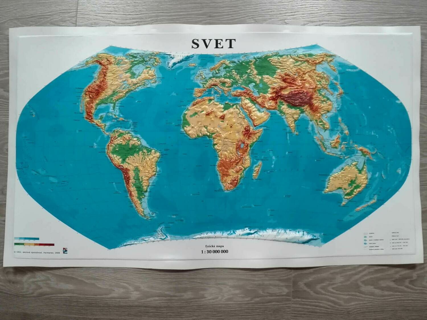 Reliéfna mapa sveta