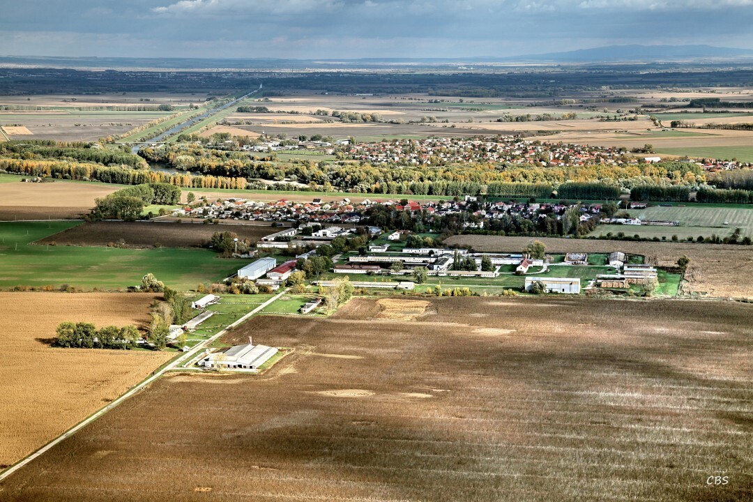 Dedina-Mladeze-2013-1