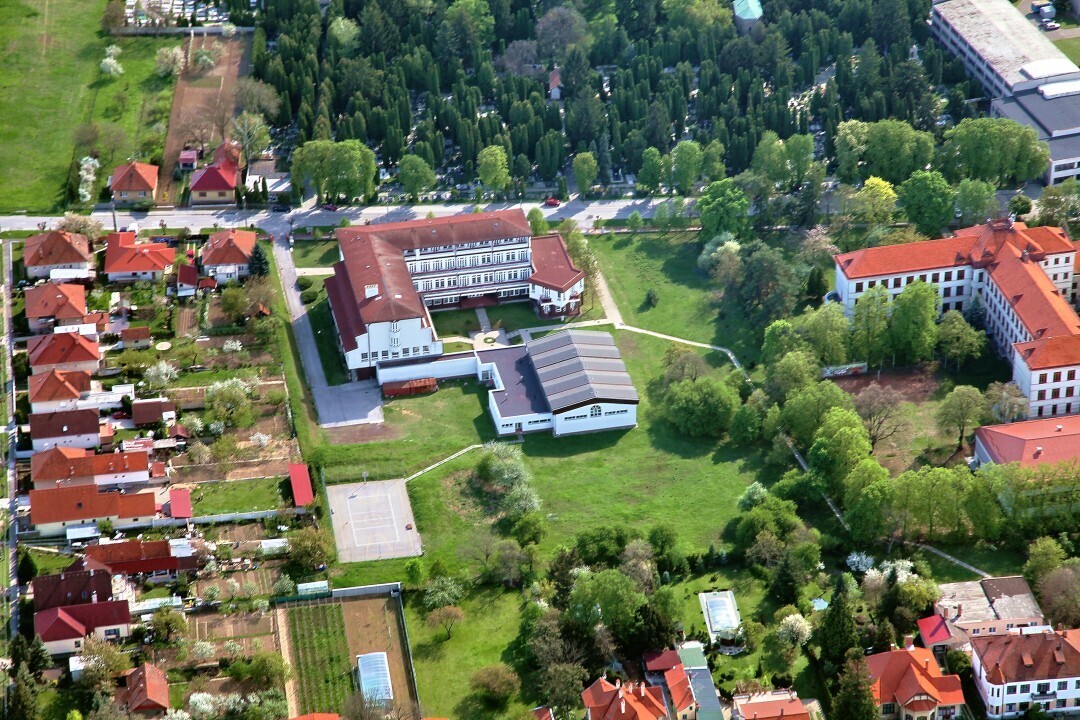 Zlate-Moravce-2012-12