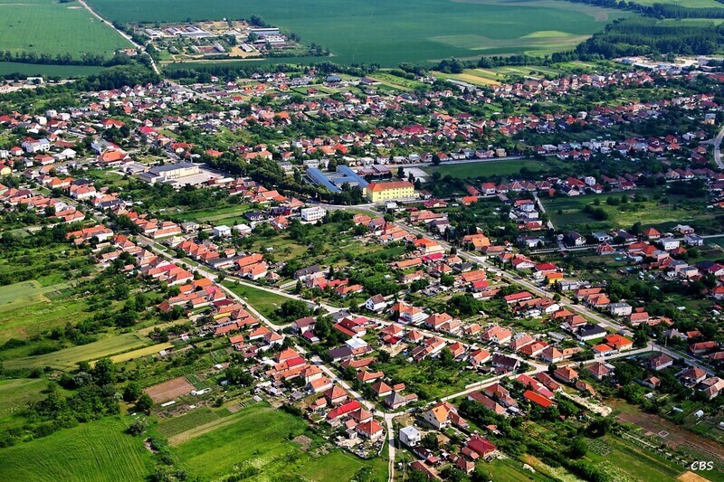 Komjatice-2013-11