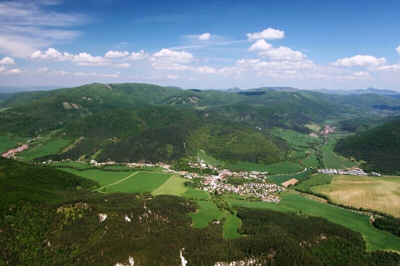 Slatina-nad-Bebravou-2012