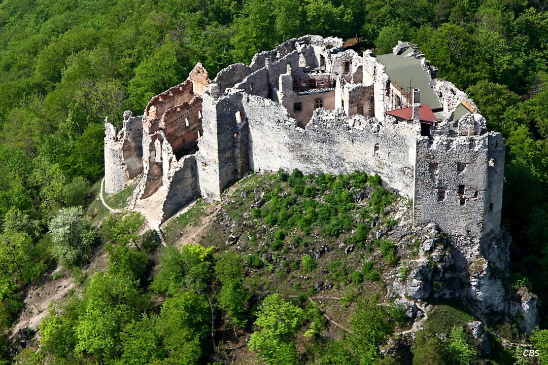 Uhrovske-Podhradie-2013-18