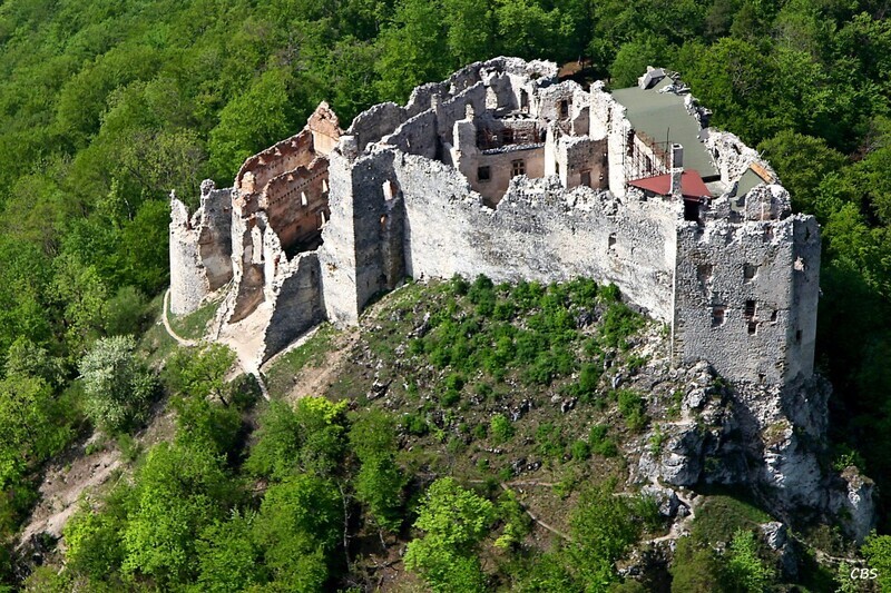 Uhrovske-Podhradie-2013-18
