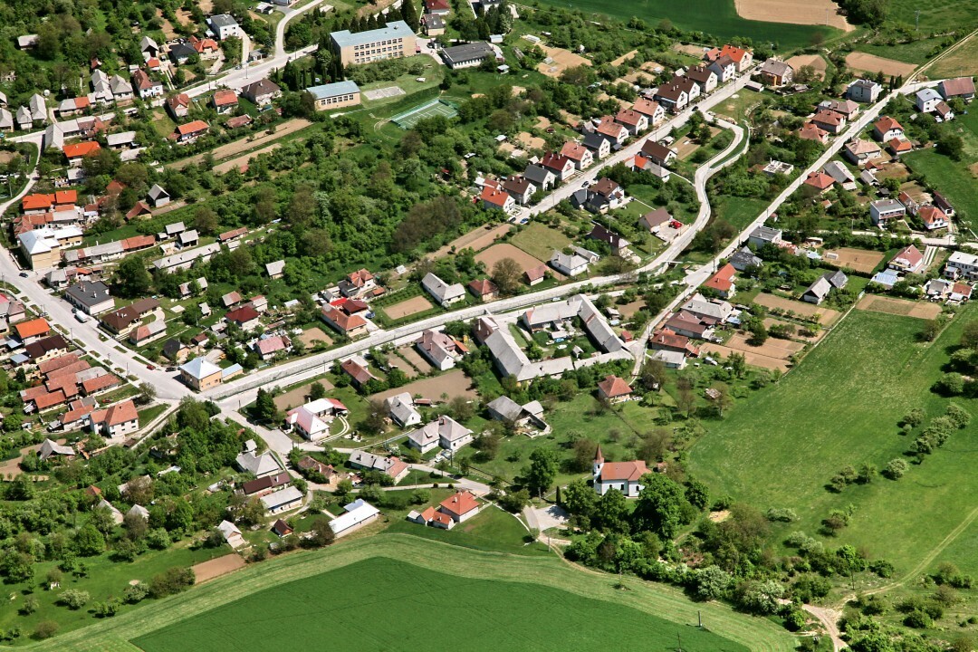 Slatina-nad-Bebravou-2012-8