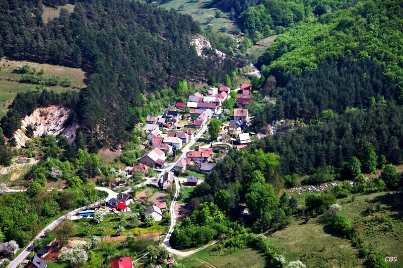 Uhrovske-Podhradie-2013-11