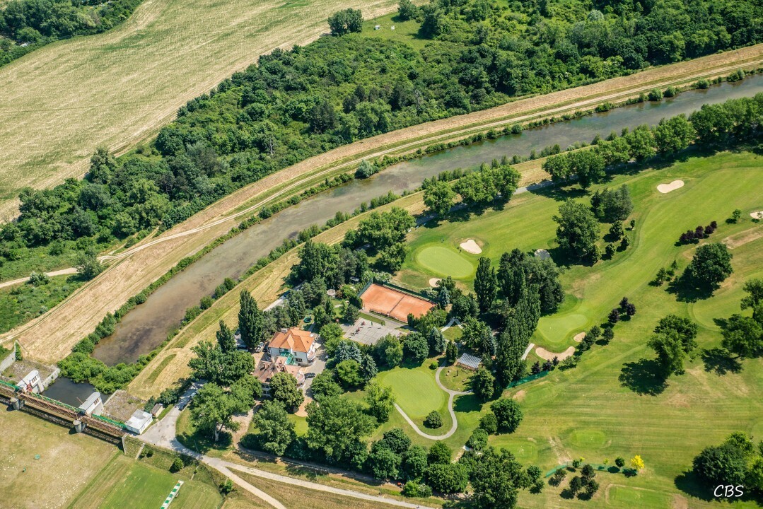 Moravany-nad-Vahom-2015-9