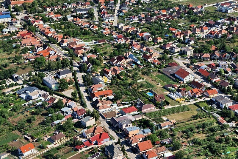 Biely-Kostol-2012-10