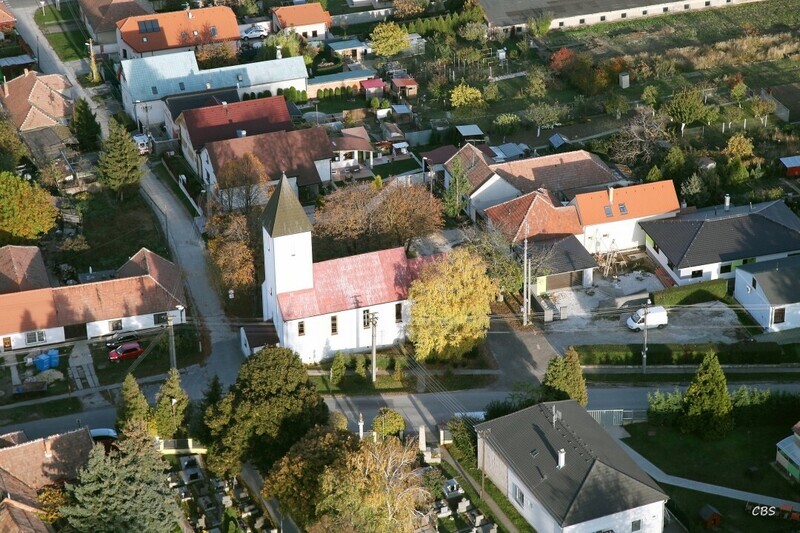 Biely-Kostol-2013-23