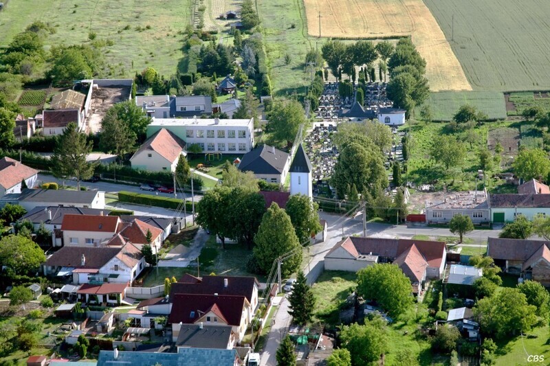 Biely-Kostol-2014-15