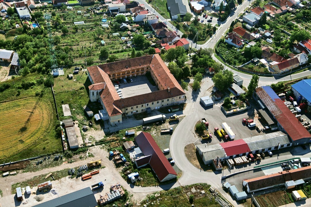 Biely-Kostol-2012-14