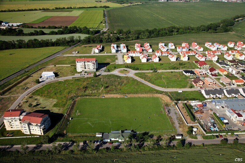 Biely-Kostol-2014-10