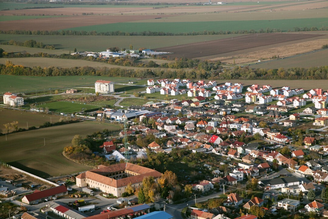 Biely-Kostol-2013-18