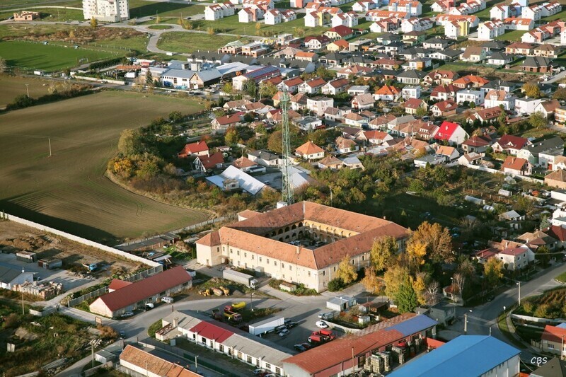 Biely-Kostol-2013-19