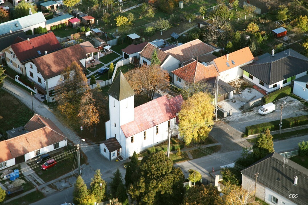 Biely-Kostol-2013-24