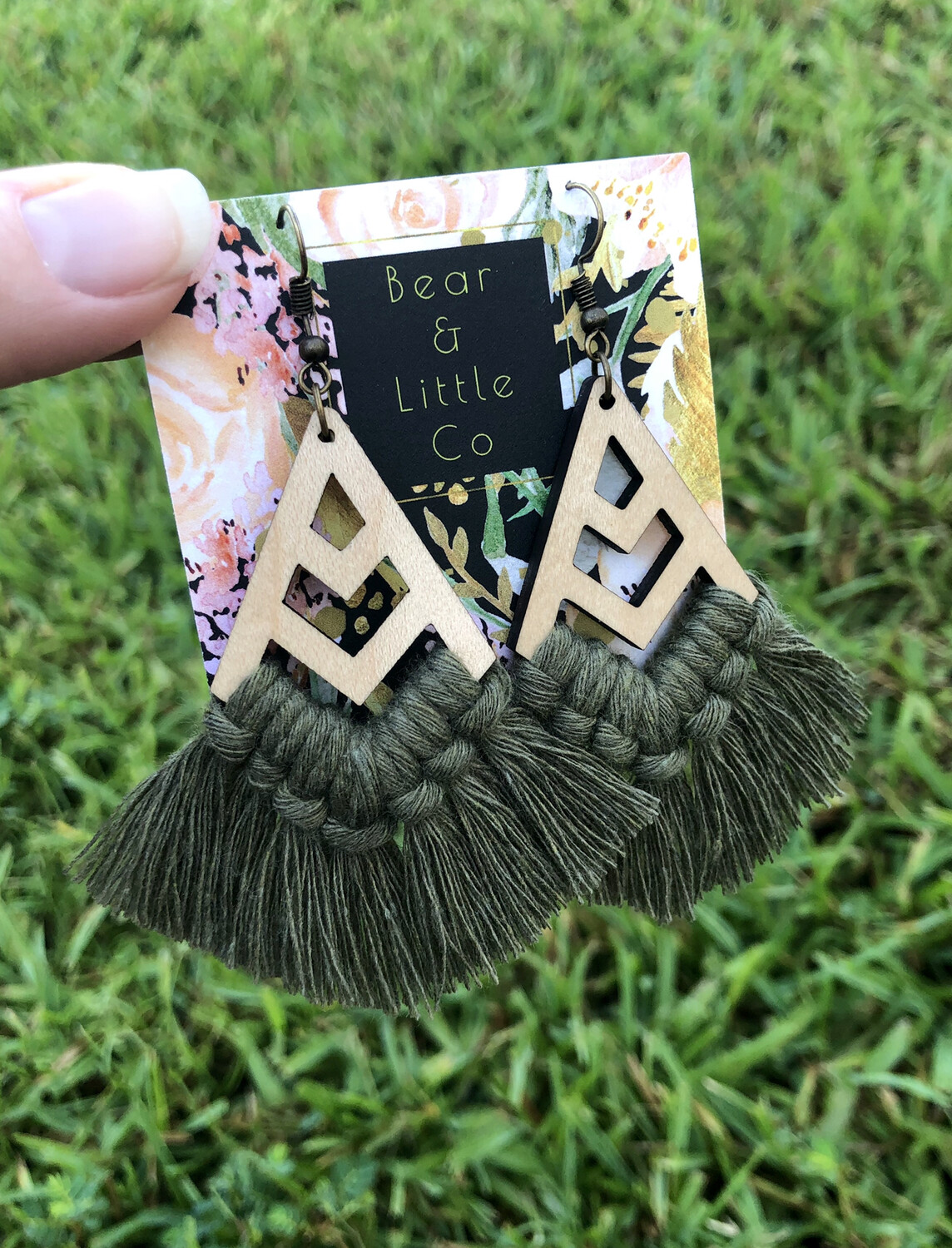 Macrame Earrings (Chevron Avocado)