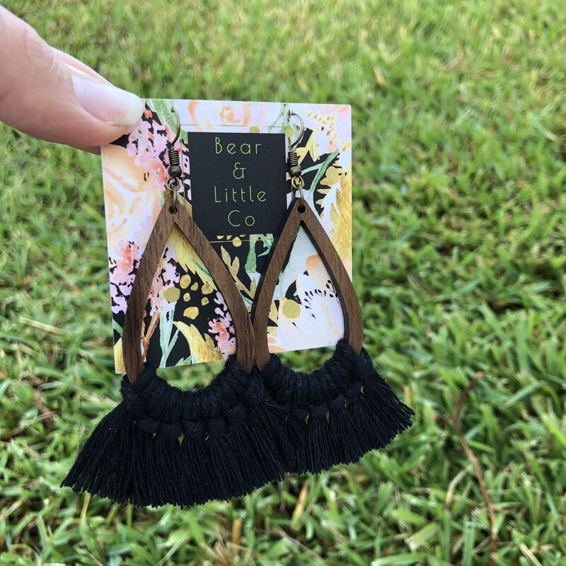Macrame Earrings (Teardrop Black)