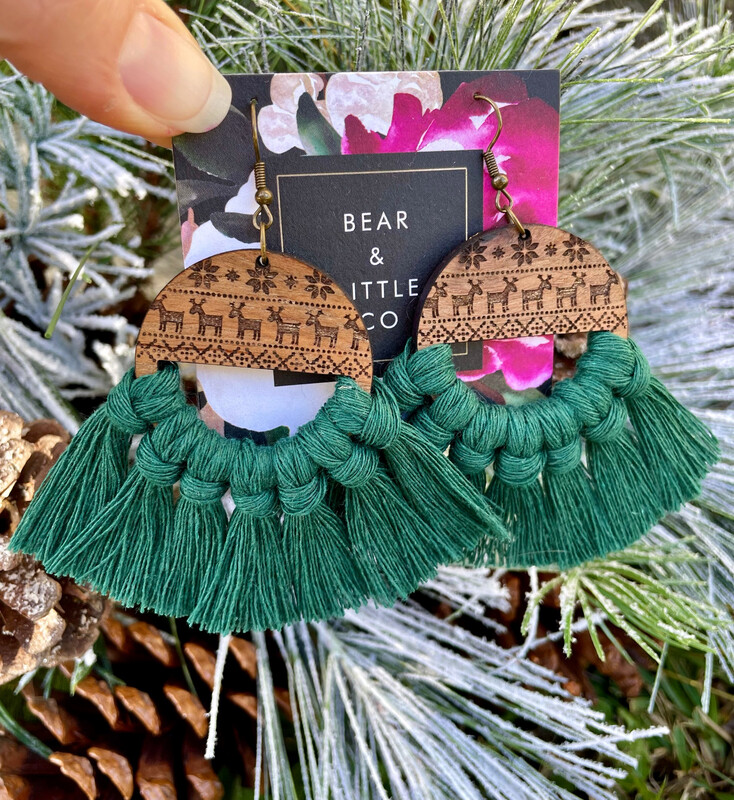 Macrame Earrings (Christmas Sweater Reindeer Lt Green)