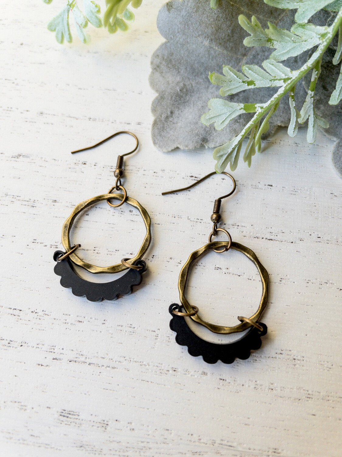 Amelia Earrings (Bronze &amp; Black)