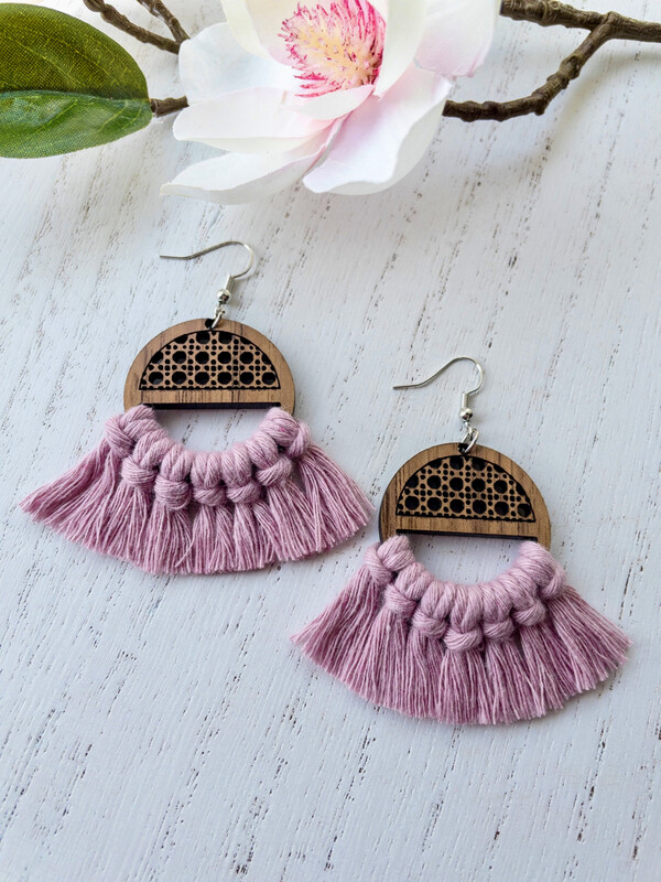 Macrame Earrings (Rattan Lavender)