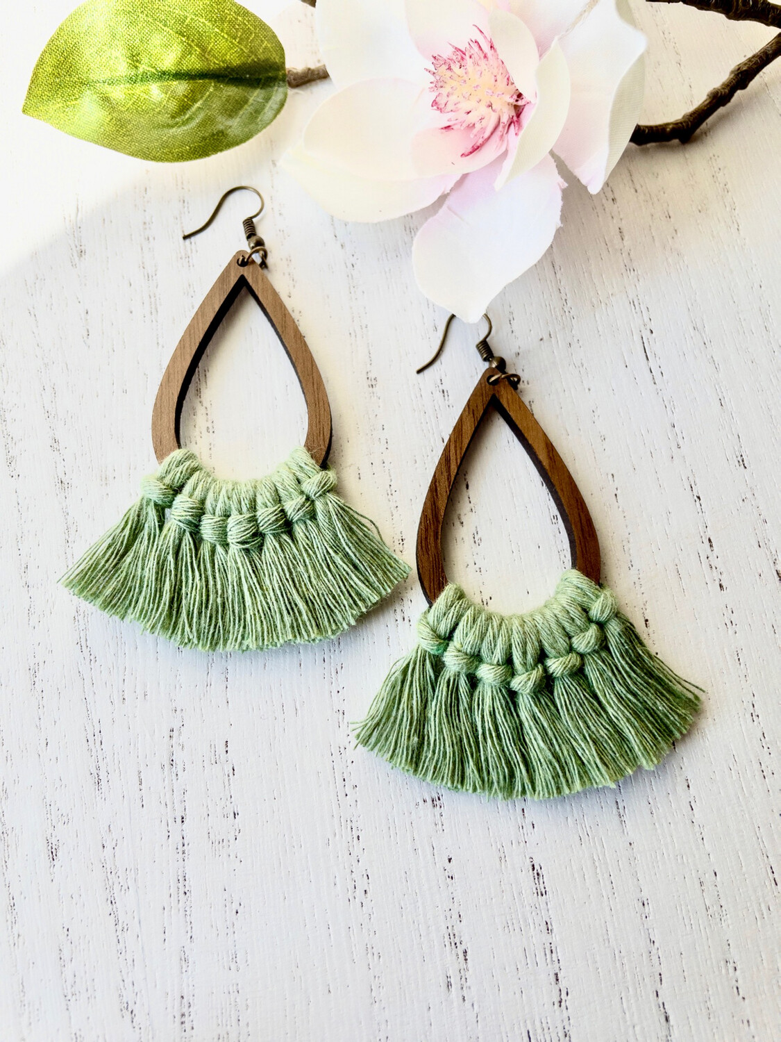 Macrame Earrings (Teardrop Eucalyptus)