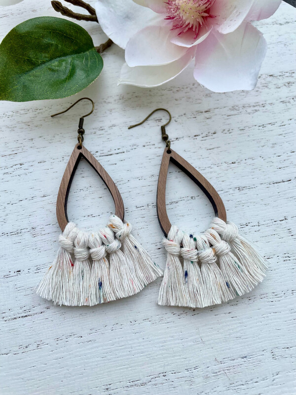 Macrame Earrings (Mini Rainbow Dust)