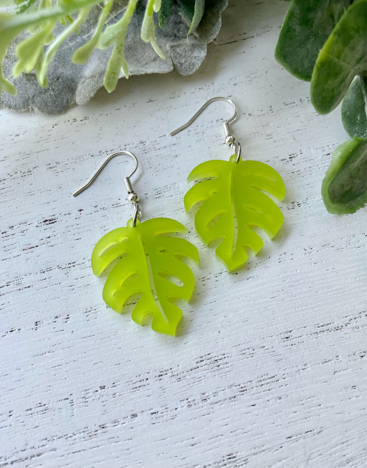 Mini Monstera Earrings (Green Frosted)
