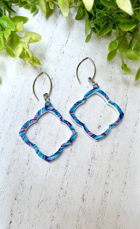 Quatrefoil Earrings (Bright Palm)