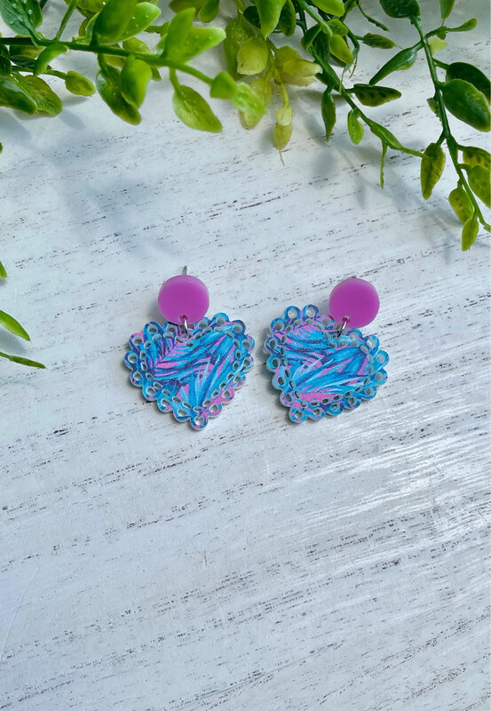 Lace Heart Earrings (Bright Palm)