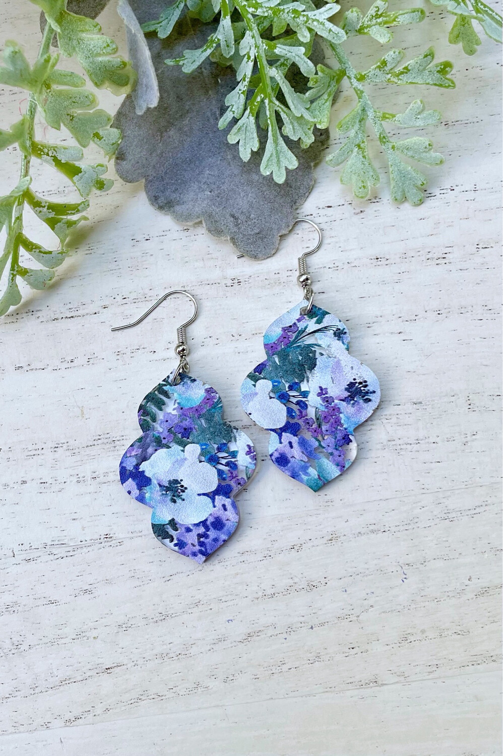 Vintage Wave Earrings (Solid Violet Floral)