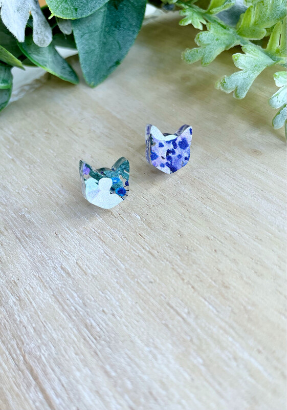 Cat Head Studs (Violet Floral)