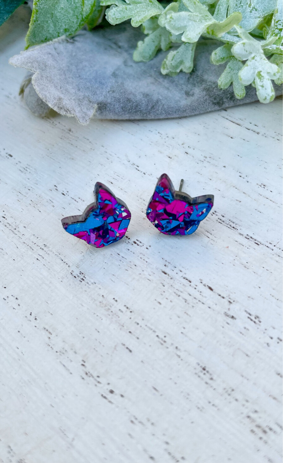 Cat Head Studs (Galaxy Acrylic)
