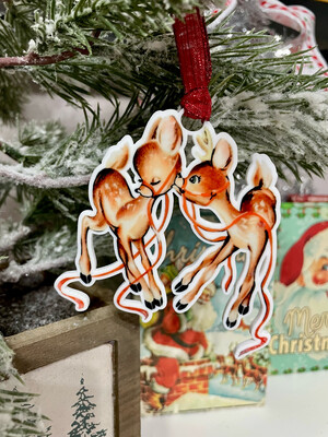 Vintage Reindeer Kissing Gift Tag/Ornament