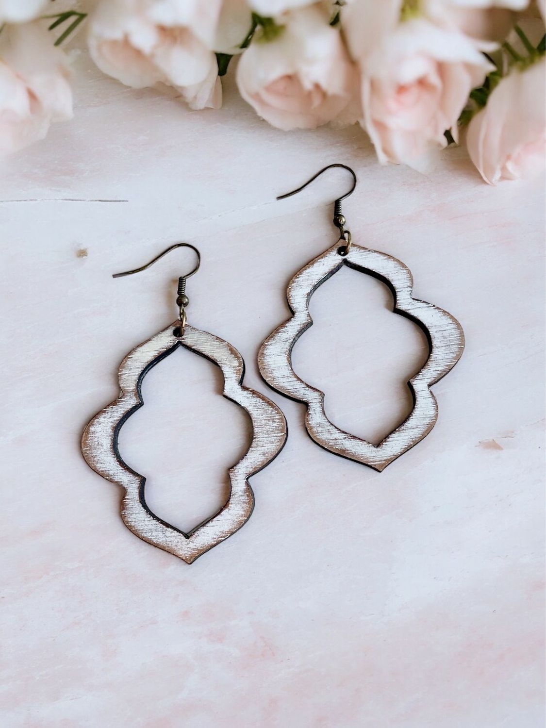 Vintage Wave Earrings (White Wash)
