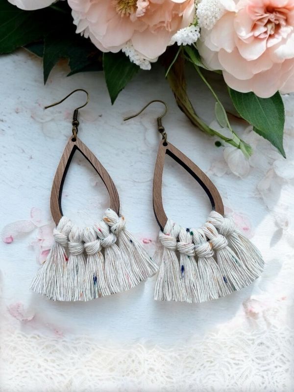 Macrame Earrings (Mini Rainbow Dust)