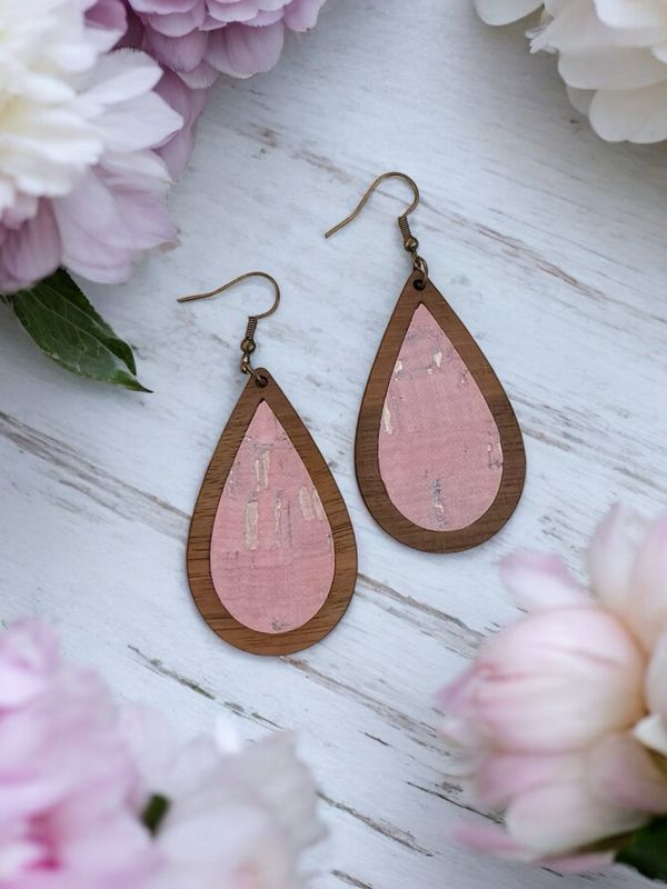 Teardrop Wood Earrings (Blush/Pearl)