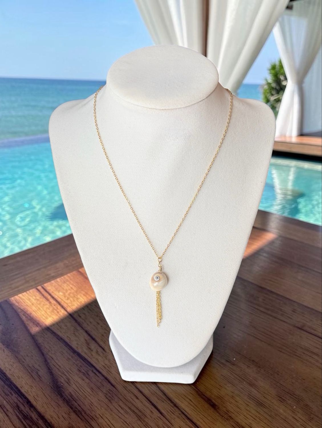 Handmade Necklace (Shark Eye Shell And Gold Chain)