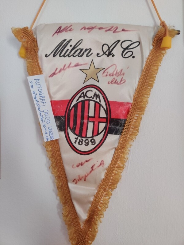 GAGLIARDETTO AUTOGRAFATO PAOLO MALDINI
