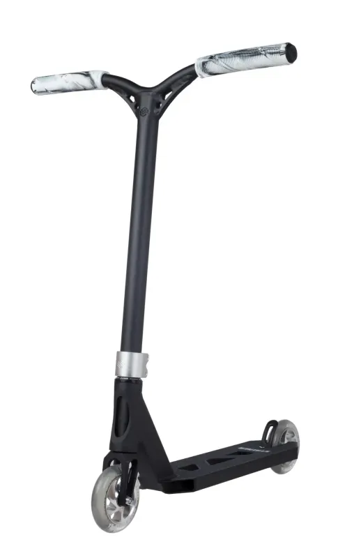 Striker Lux Complete Stunt Scooter 87cm Striker Lux Complete Stunt Scooter 87cm