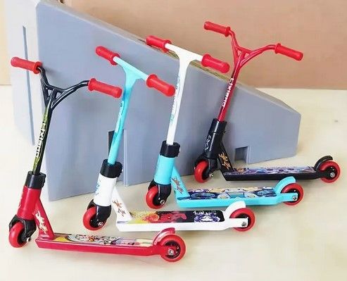 Mini Finger Scooter - diverse Farben