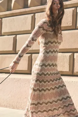 Vestidos, Monos y Faldas