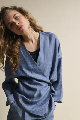 Chaquetas, Chalecos y Kimonos